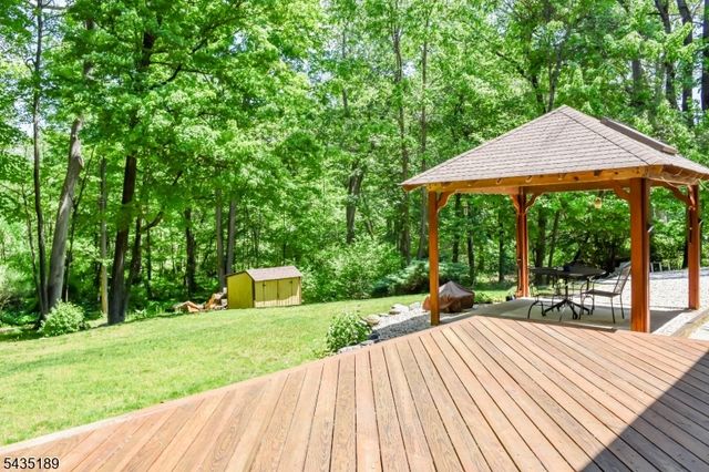98 Gould Rd, West Milford Twp., NJ 07435