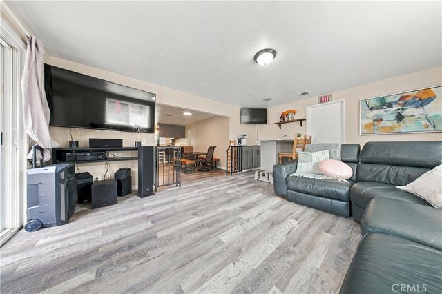 43818 Halcom, Lancaster, CA 93536