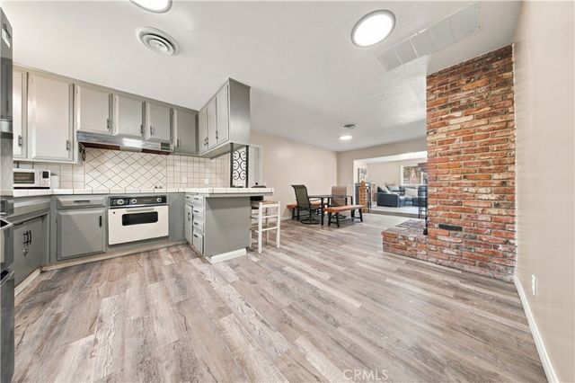 43818 Halcom, Lancaster, CA 93536