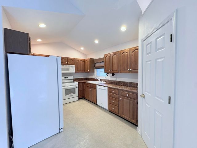1115 Lakeview Drive, Paducah, KY 42003