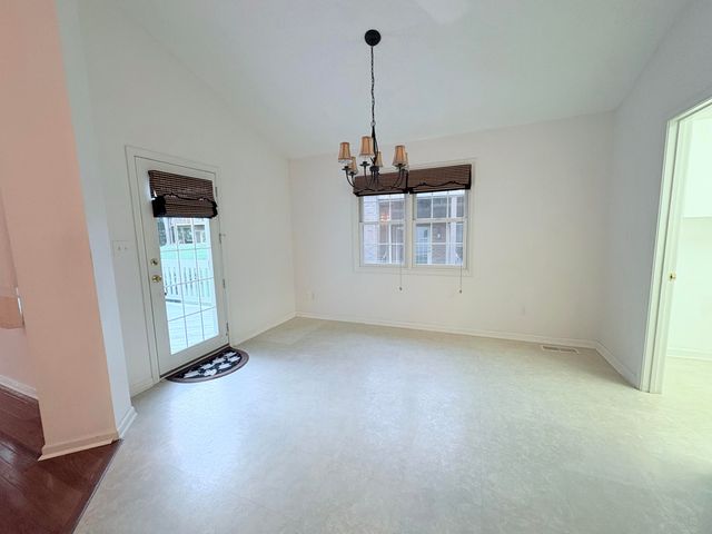 1115 Lakeview Drive, Paducah, KY 42003