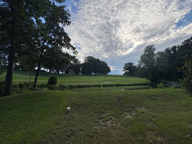 1115 Lakeview Drive, Paducah, KY 42003