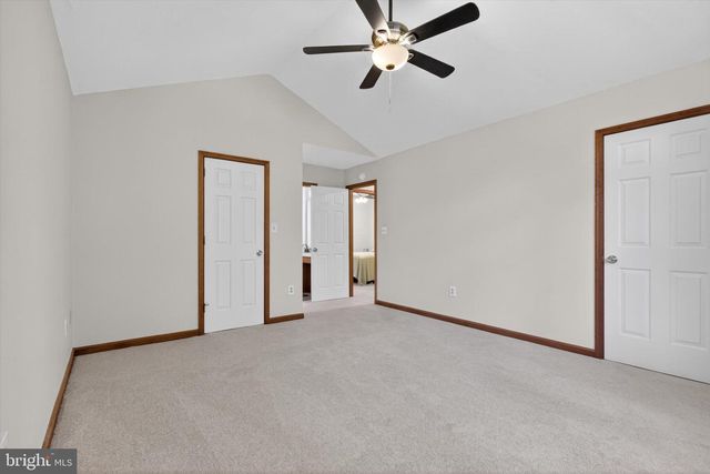 802 HOLLOW RD, Delta, PA 17314