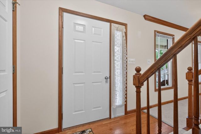 802 HOLLOW RD, Delta, PA 17314