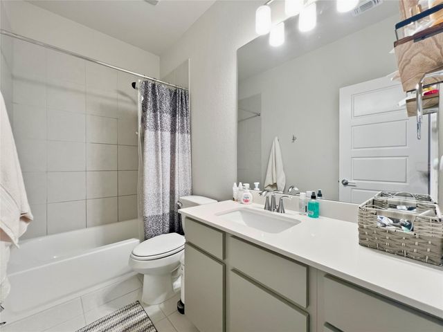 1516 Roseburg DR 70, Austin, TX 78754