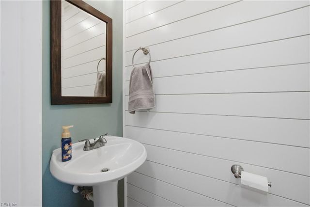 8840 Tunstall RD, New Kent, VA 23124