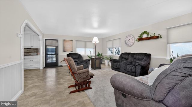 6142 BEAVER DAM RD, Narvon, PA 17555
