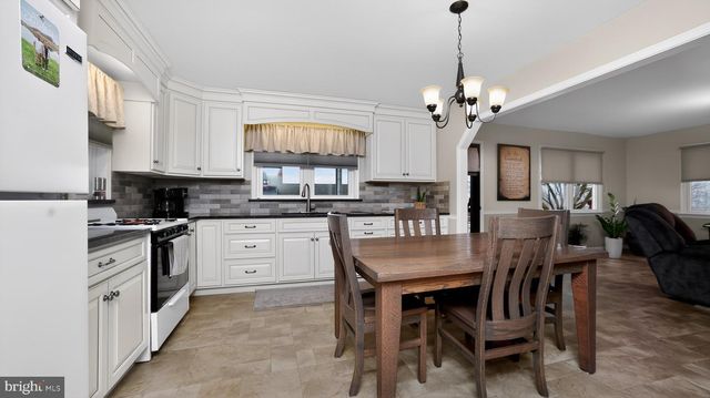 6142 BEAVER DAM RD, Narvon, PA 17555