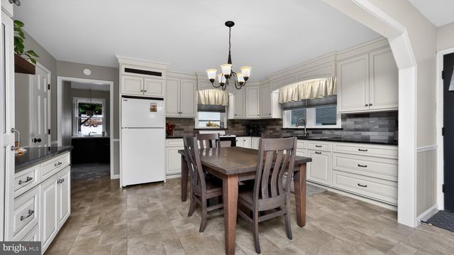 6142 BEAVER DAM RD, Narvon, PA 17555