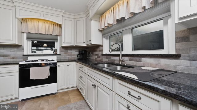 6142 BEAVER DAM RD, Narvon, PA 17555