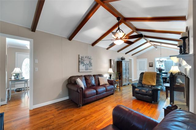 208 Hillandale Road, Liberty, SC 29657