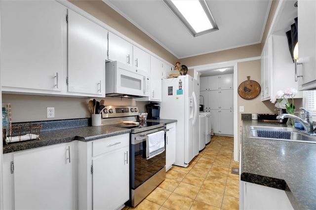208 Hillandale Road, Liberty, SC 29657