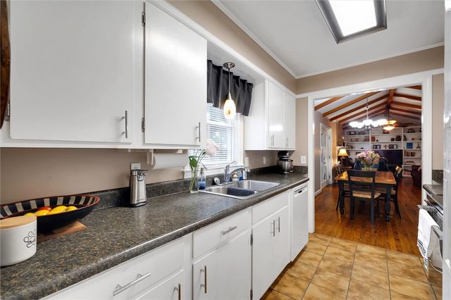208 Hillandale Road, Liberty, SC 29657