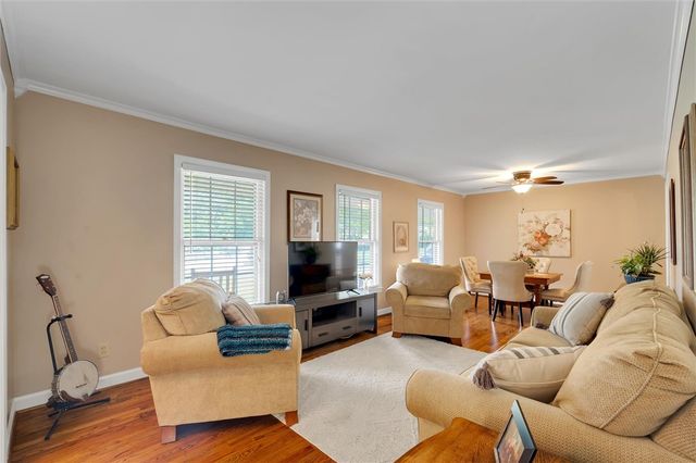 208 Hillandale Road, Liberty, SC 29657