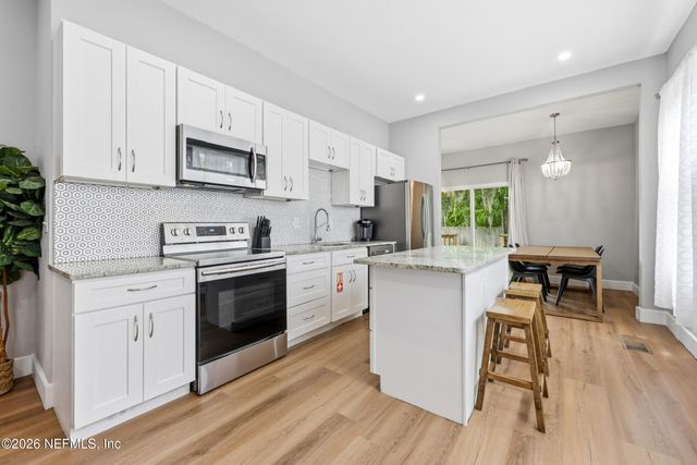 325 E 1ST Street, Jacksonville, FL 32206