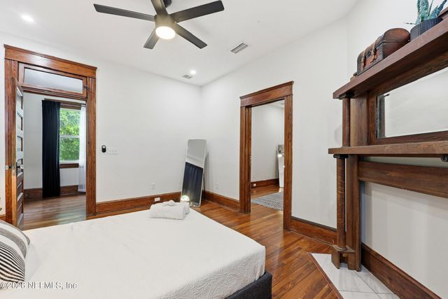 325 E 1ST Street, Jacksonville, FL 32206