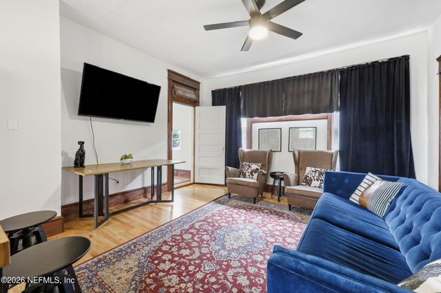 325 E 1ST Street, Jacksonville, FL 32206