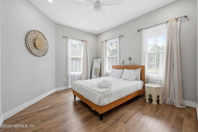 325 E 1ST Street, Jacksonville, FL 32206