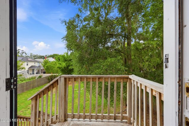325 E 1ST Street, Jacksonville, FL 32206