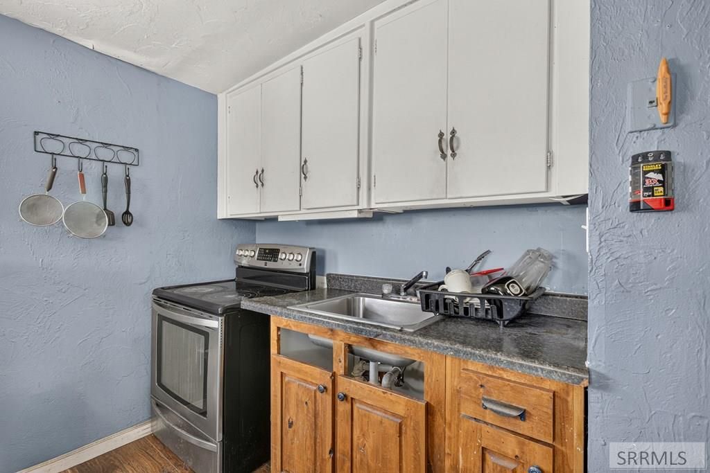 Image 12 of property listing at 503 Gladstone Street, Idaho Falls, ID 83401