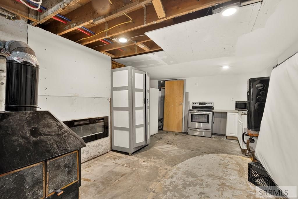 Image 23 of property listing at 503 Gladstone Street, Idaho Falls, ID 83401