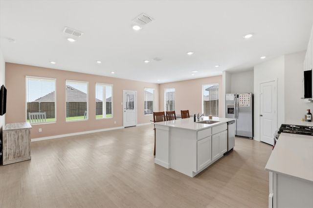 624 Mare Drive, Aubrey, TX 76227