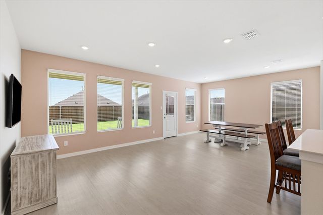624 Mare Drive, Aubrey, TX 76227