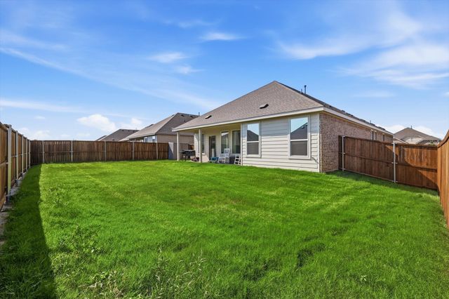 624 Mare Drive, Aubrey, TX 76227