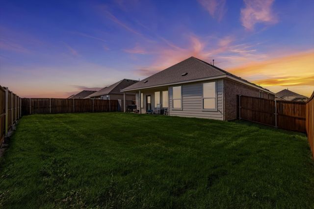 624 Mare Drive, Aubrey, TX 76227