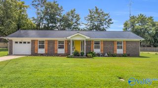 209 Noblitt Street, Albertville, AL 35950