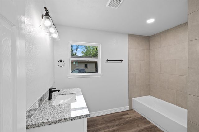 524 Dunnam Avenue, Cleveland, TX 77327