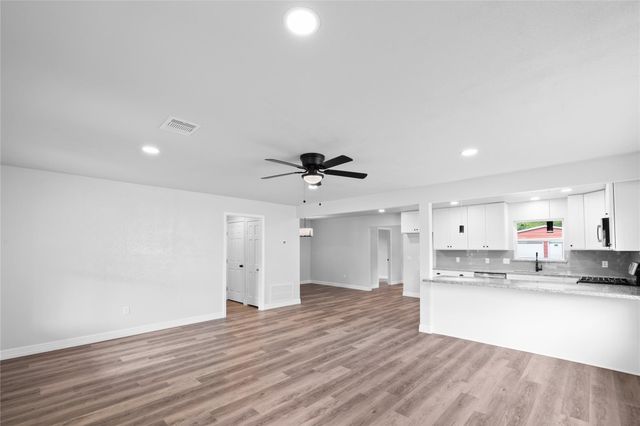 524 Dunnam Avenue, Cleveland, TX 77327
