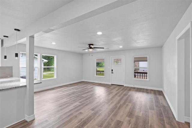 524 Dunnam Avenue, Cleveland, TX 77327