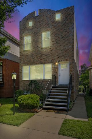 4055 S Ellis Avenue, Chicago, IL 60653