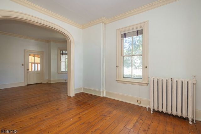 35 Perry St, Lambertville City, NJ 08530