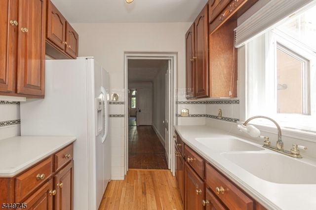 35 Perry St, Lambertville City, NJ 08530