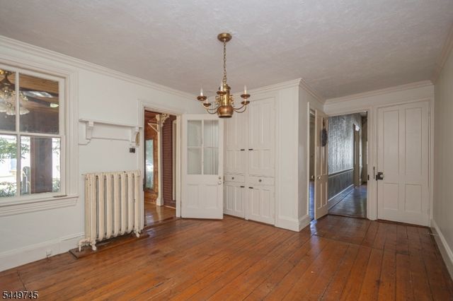 35 Perry St, Lambertville City, NJ 08530
