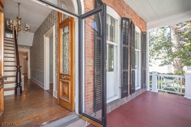 35 Perry St, Lambertville City, NJ 08530
