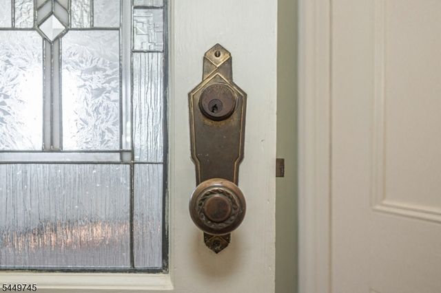 35 Perry St, Lambertville City, NJ 08530