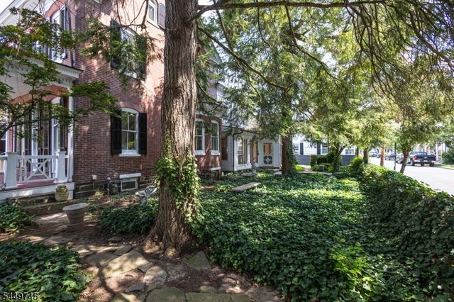 35 Perry St, Lambertville City, NJ 08530