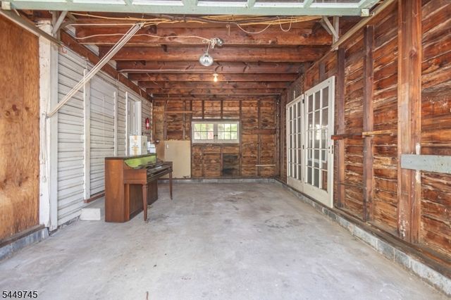 35 Perry St, Lambertville City, NJ 08530