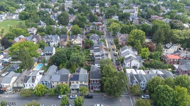 35 Perry St, Lambertville City, NJ 08530