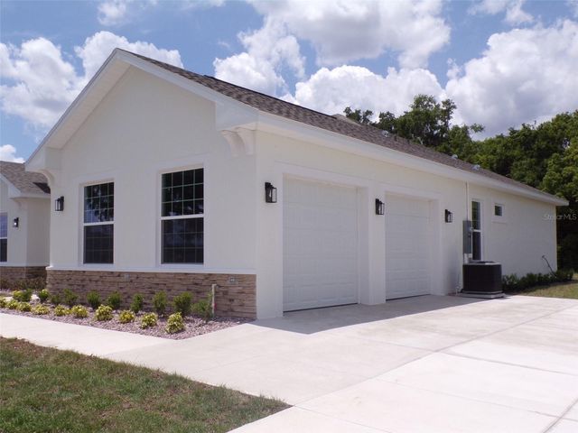 1970 NW 79 LOOP, Ocala, FL 34475