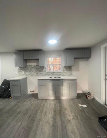 20 Ingraham Lane, Hempstead, NY 11550