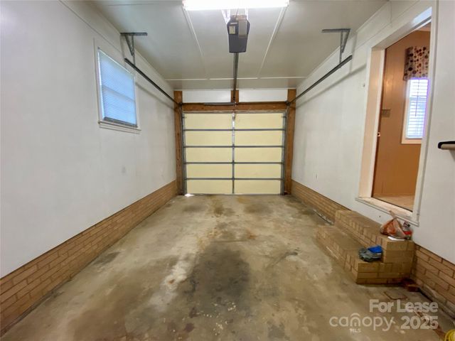 1402 W Mauney Avenue, Gastonia, NC 28052