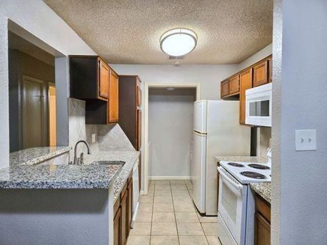 8389 Sands Point Drive, Houston, TX 77036