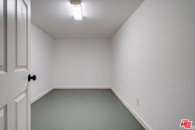 9761 Via Pavia, Burbank, CA 91504