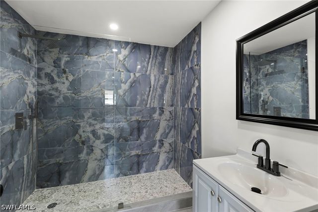 351 Columbus WAY, Marco Island, FL 34145