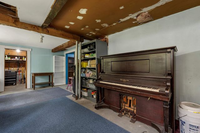 32 Dearborn Street, Milford, NH 03055