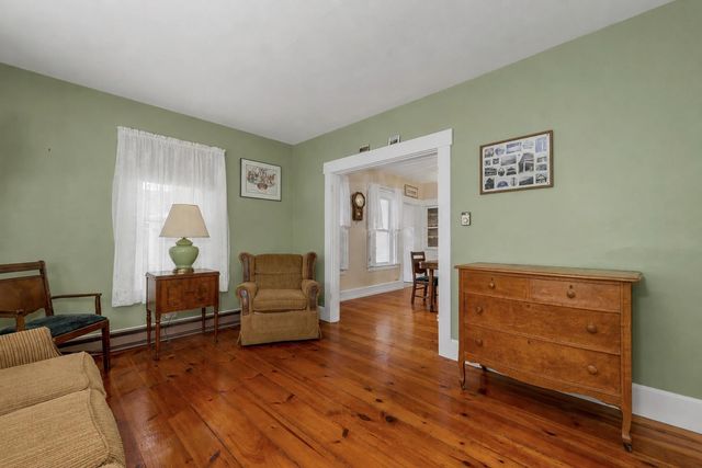 32 Dearborn Street, Milford, NH 03055